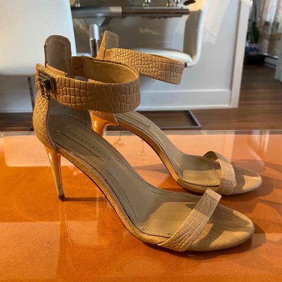 BCBG MaxAzria Open Toe Ankle strap size 8 - Picture 4 of 4